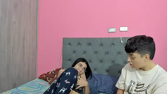 ariloe_quintero Adlı Modelin Canlı XXX Sohbeti