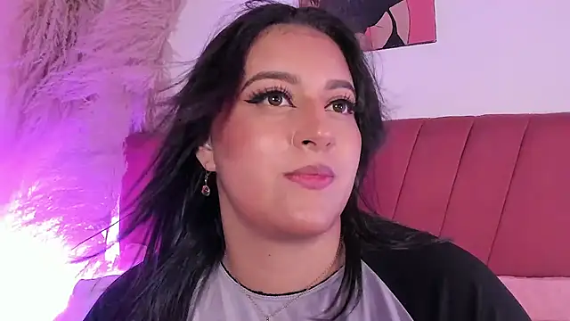 LorenaStevens' Live XXX Chat