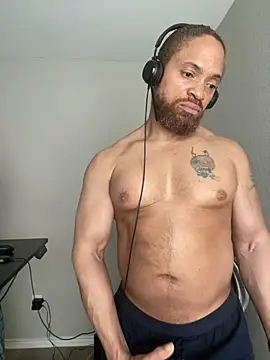 Fathero1time: онлайн-секс-чат