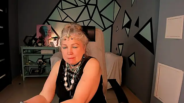 LilaMaharani Live XXX-Chat