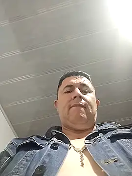 XXX chat uživo modela BigCristh79