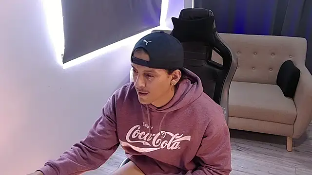 Liam_V Adlı Modelin Web Kamerası Şovu