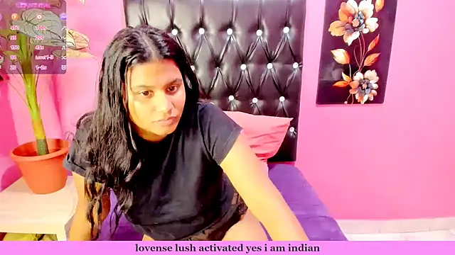 INDIANFLAME Adlı Modelin Canlı XXX Sohbeti