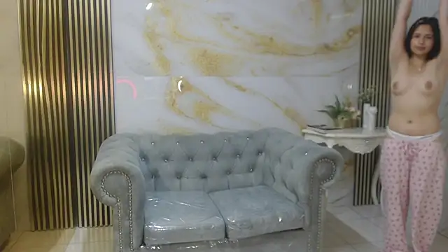 bonnie_1s Show in webcam