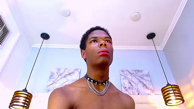 Santiago_Ortiz_ Adlı Modelin Web Kamerası Şovu