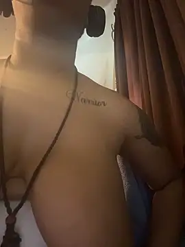 nickytheehawtie's Live XXX Chat