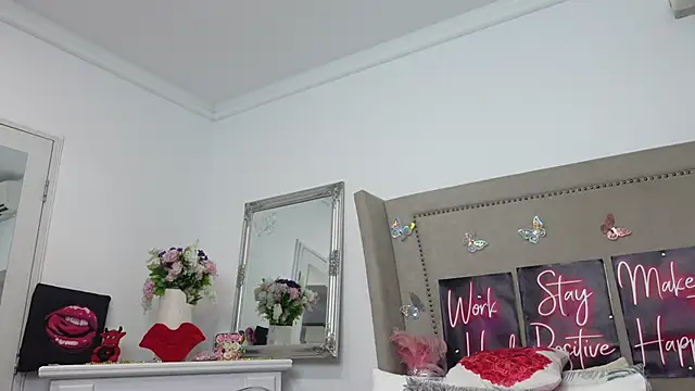 Chat XXX en directo de LexyRene