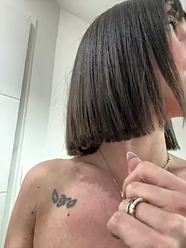 lola_tentatiion's Live XXX Chat