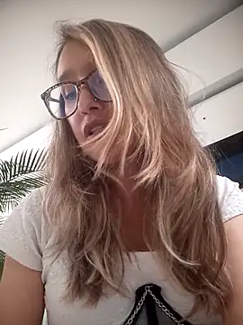 Karla-giraldo_1's Live XXX Chat