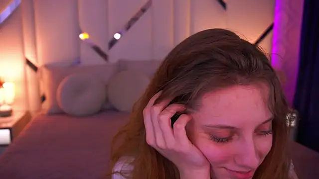 Онлайн чат XXX CuteeFoxy