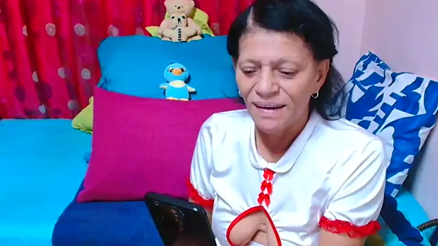 SLUTTYROXY Live XXX Chat