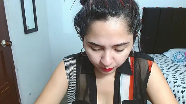 Thalian 现场XXX聊天