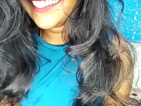 Chat +18 de Muktha ao vivo