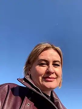 Czat XXX na żywo – Milanna_Moon