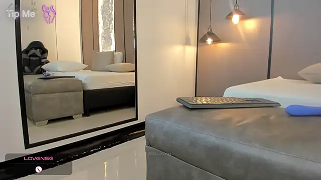 Chat XXX en directo de lilly_ass_