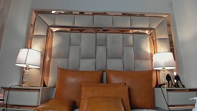 ValentinaBreats' Live XXX Chat