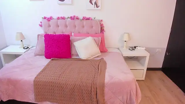 Chat XXX en directo de ebony_fantasy2