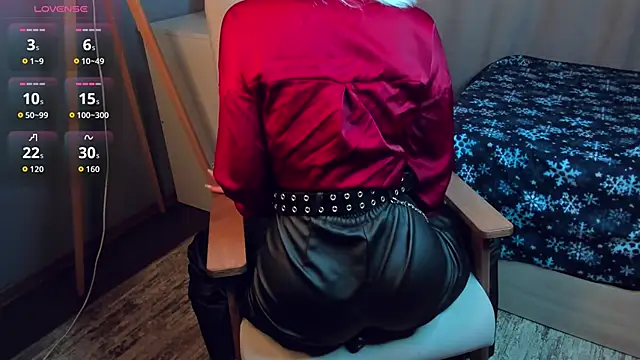 GoldenLenarz's Live XXX Chat