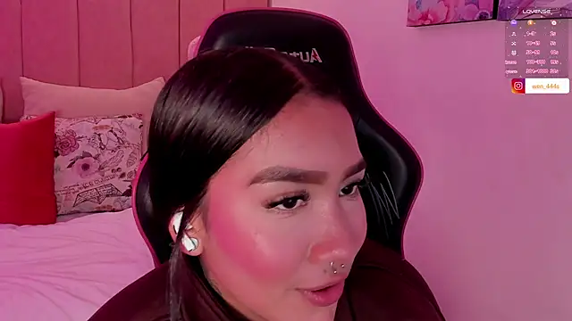 ween_sheng_'s Live XXX Chat