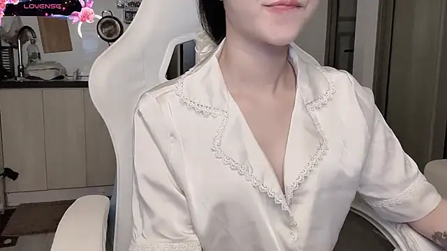 Czat XXX na żywo – Ngan-Baby