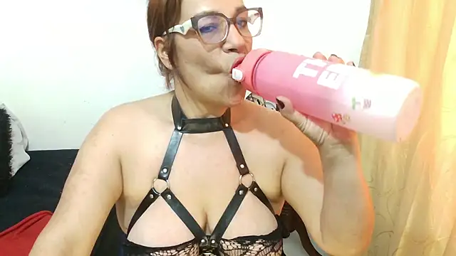 Chat XXX ao vivo de Madame_Desire