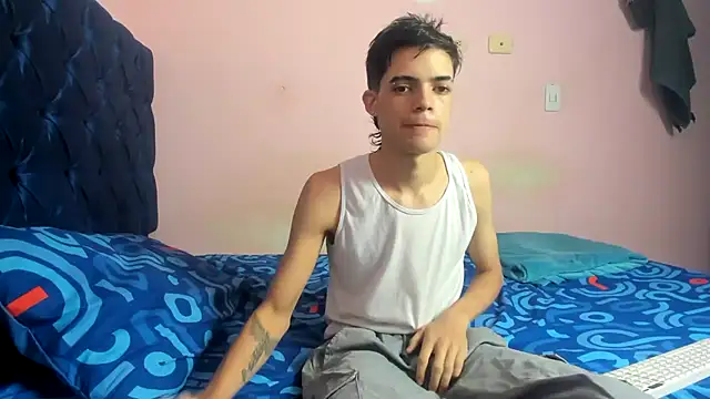 Latinos_2001 webkamerás műsora