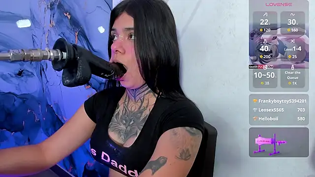 Emily_Evo live XXX chat