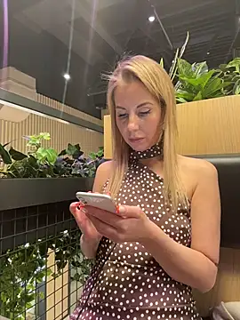 LisaMurr Chat XXX in diretta