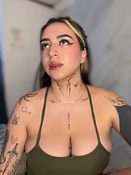 CarolQueen1_ live XXX chat