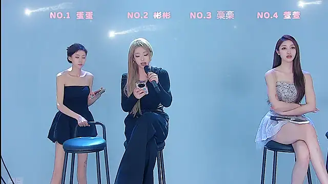 Fox_815 现场XXX聊天