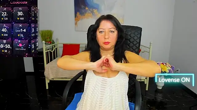 Chatroom XXX en direct de Julia_Dean