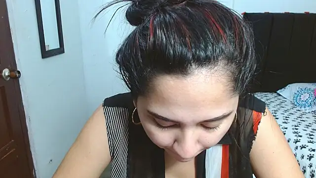 Thalian Live XXX Chat