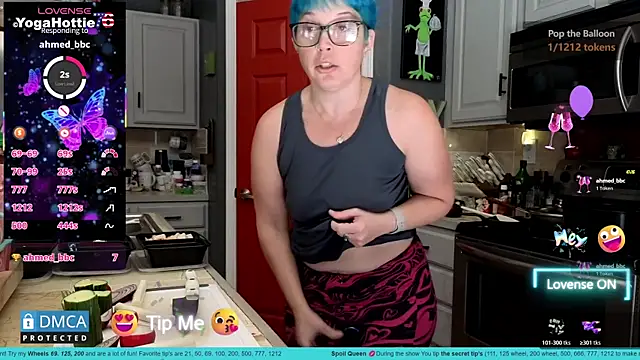 YogaHottie76's Live XXX Chat