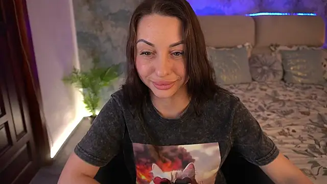 Chatroom XXX en direct de KristiiMax