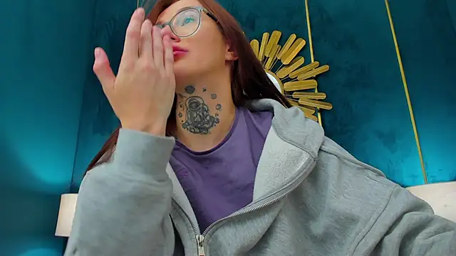 XXX chat uživo modela PalmLora1