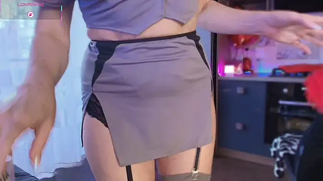 emlana's Live XXX Chat