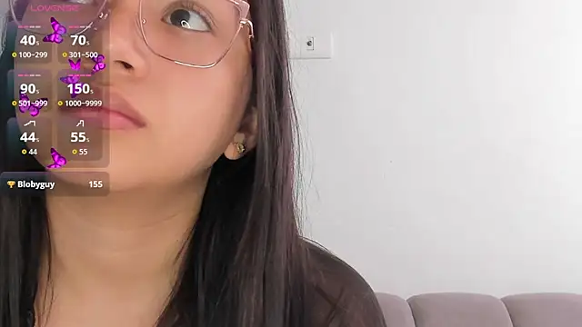 sarayu- Show in webcam