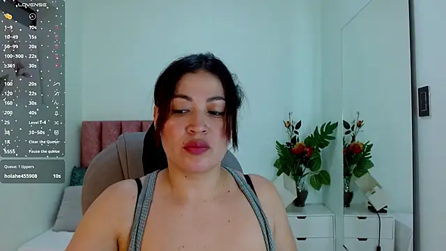 sophia_hadid's Live XXX Chat