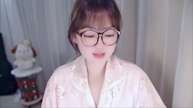 Chat +18 de YUANYUAN-A ao vivo