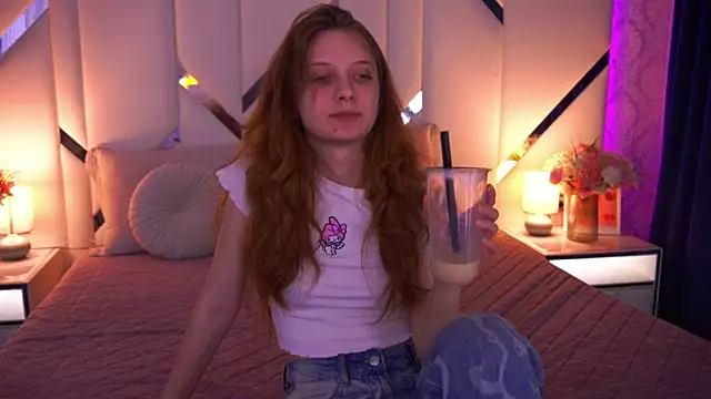 CuteeFoxy Chat XXX in diretta