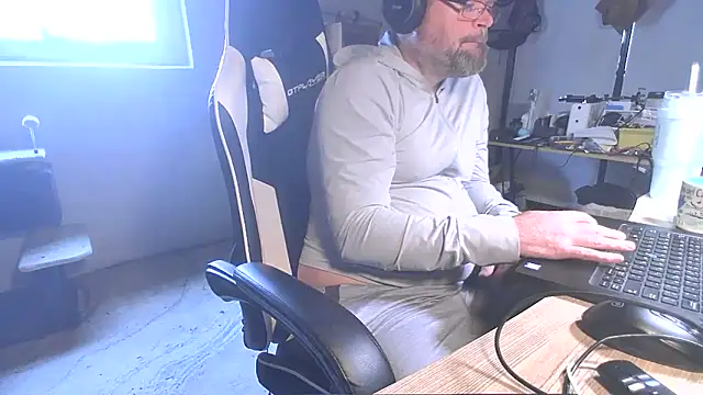 MagnusCockus: вебкам-шоу