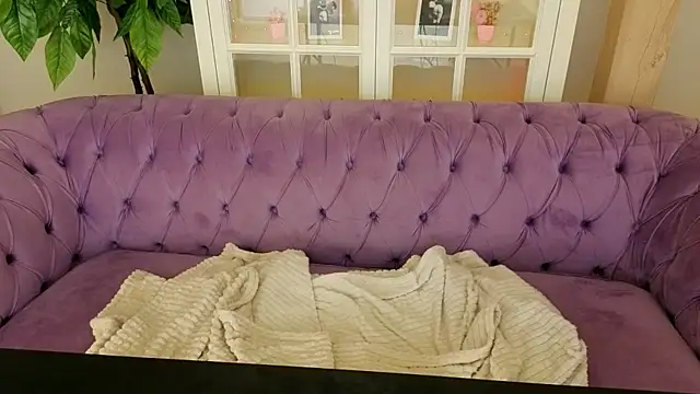 IceDanielles: онлайн-секс-чат