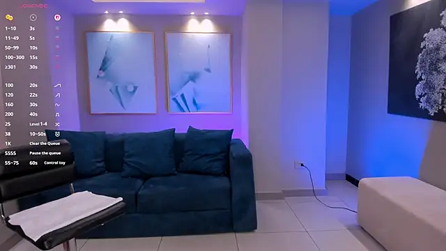 LizzHamilton__: онлайн-секс-чат