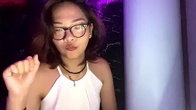 urhottie_lottie's Webcam Show