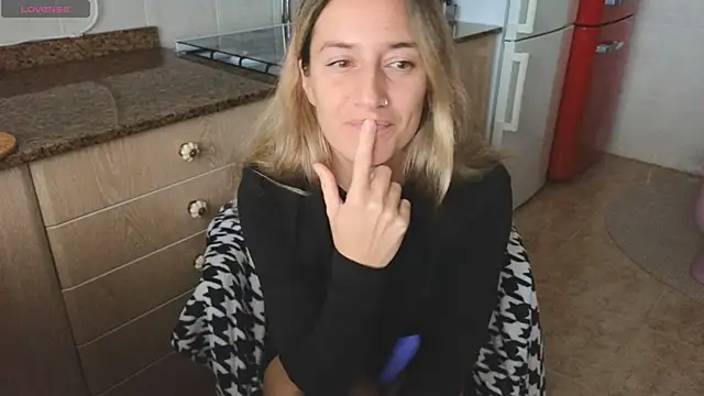 Živý XXX chat Lunamix