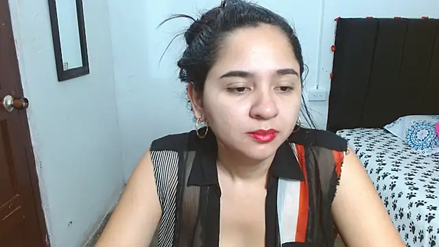 Thalian Live XXX Chat