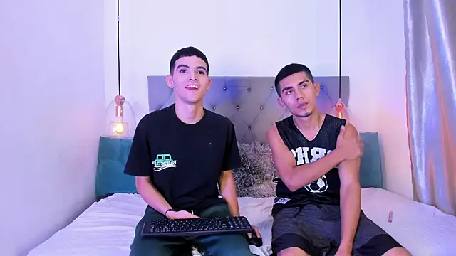 your_d0ll1 Webcam Show