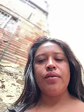 -Mia1 élő XXX-chatje