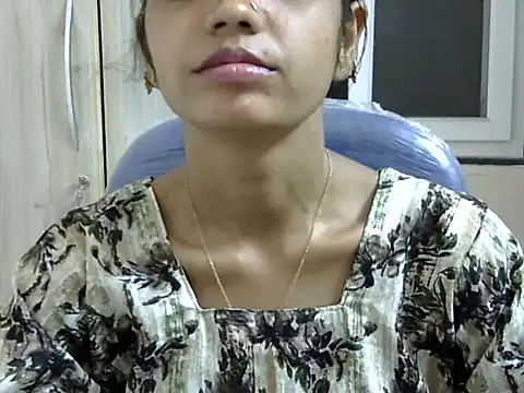 Kulsum_S live XXX chat