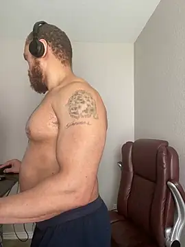 Czat XXX na żywo – Fathero1time